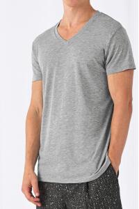 Produktfoto B&C Triblend atmungsaktives Herren Kurzarm T Shirt mit V Ausschnitt bis 3XL