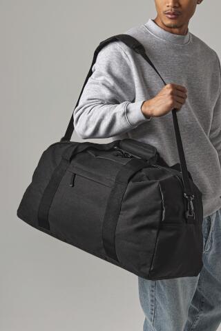 Produktansicht: BagBase Sporttasche zum Umhängen und zum Tragen Produktansicht: BagBase Sporttasche zum Umhängen und zum Tragen