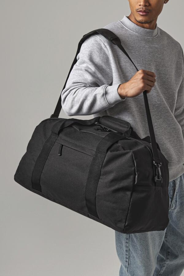 Produktansicht: BagBase Sporttasche zum Umhängen und zum Tragen Produktansicht: BagBase Sporttasche zum Umhängen und zum Tragen