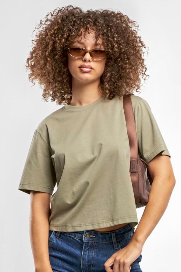Produktansicht: BYB kurzes lockeres Damen T-Shirt Produktansicht: BYB kurzes lockeres Damen T-Shirt