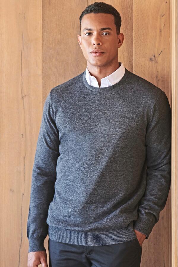 Produktansicht: Henbury Herren Strickpullover mit rundem Ausschnitt bis 4XL