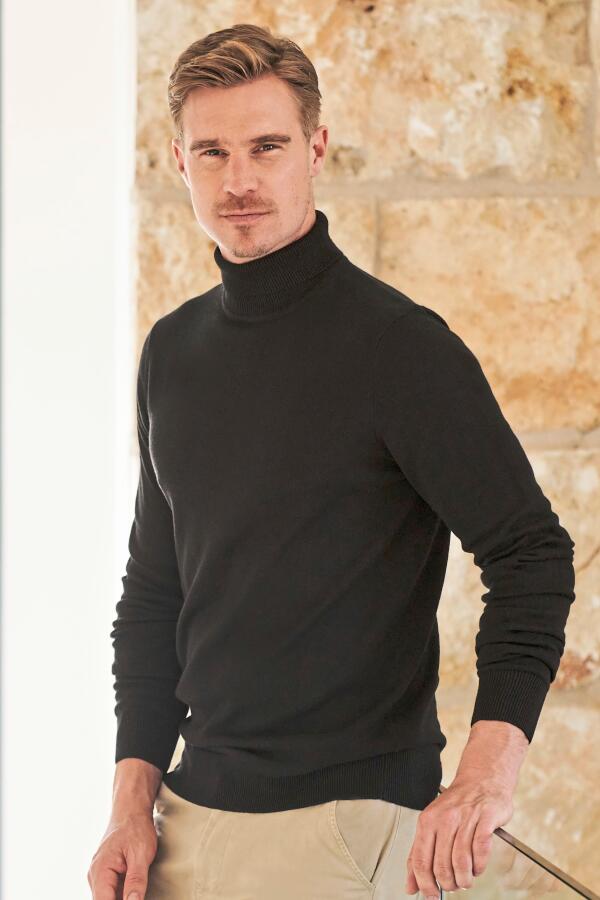 Produktansicht: Henbury schwarzer Herren Rollkragen Pullover bis Größe 3XL