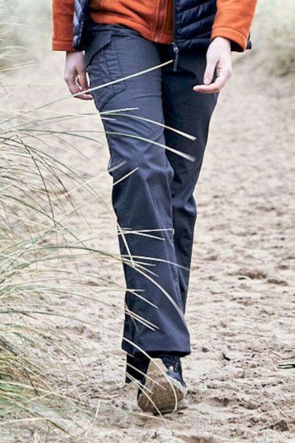 Produktansicht: Craghoppers Damen Outdoorhose mit vielen Taschen Produktansicht: Craghoppers Damen Outdoorhose mit vielen Taschen