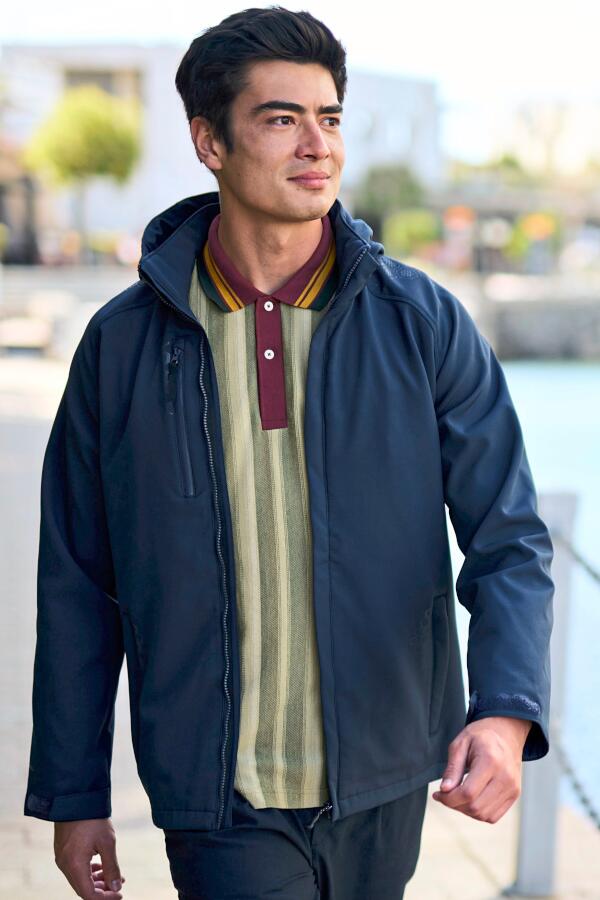 Produktansicht: Regatta Repeller Herren Softshelljacke mit abnehmbarer Kapuze bis Größe 3XL Produktansicht: Regatta Repeller Herren Softshelljacke mit abnehmbarer Kapuze bis Größe 3XL