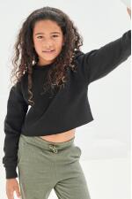 Produktfoto . Skinnifit weites, kurzes Mädchen Sweatshirt Produktfoto Skinnifit weites, kurzes Mädchen Sweatshirt