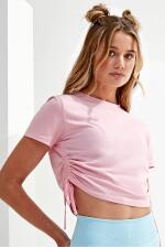 Produktfoto . TriDriŽ bauchfreies T-Shirt mit Seiten-Raffung Produktfoto TriDriŽ bauchfreies T-Shirt mit Seiten-Raffung