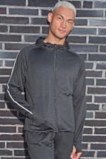 Produktfoto Tombo leichte Herren Laufjacke mit Kapuze und Daumenlöchern